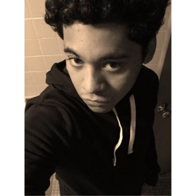self taught sewer - sewing blogger - i take pictures in nyc instagram profile @excentrx - follow my personal instagram page @excntrx -