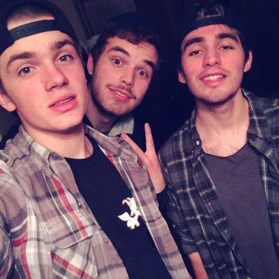 theresolution_'s profile picture. 