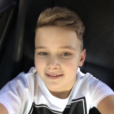 lewisbaker0's profile picture. snapchat: lewisbaker0 
youtube: lewis baker boyy