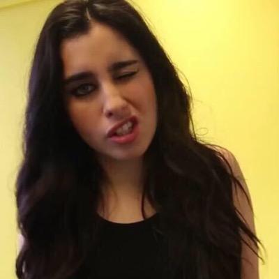 hii would you pretty please follow @DADDYKNKASH for me??? i'll love you 5ever