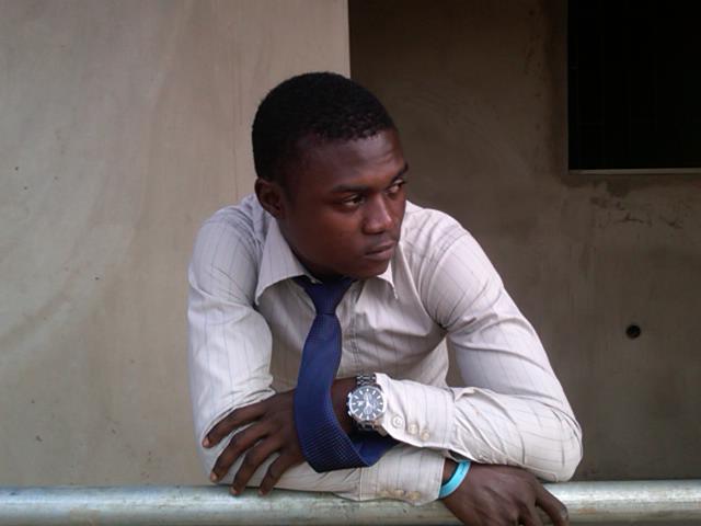 God fearing man, I love arsenal football club. I am me