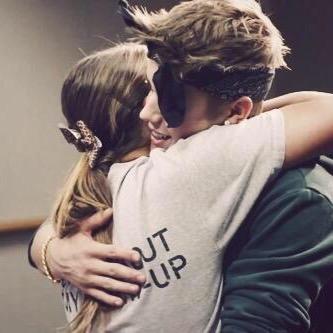 thinksaboutyou_'s profile picture. - @ziamsgiggle