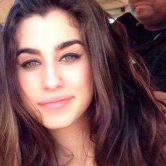 TE DEI UM FOLLOW GRATIS, SEGUE A @Hsincelylas (ela segue de volta), VOU CONFERIR QUEM NÃO SEGUIR E DAR UNFOLLOW