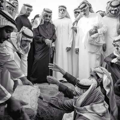 ‏ويقول الشيخ المغامسي من الاصناف التي لا ينظر اليها الله عز وجل يوم القيامه الانسان كثير اللعن وان كان مزحاً فلا يُشفع له الرسول .