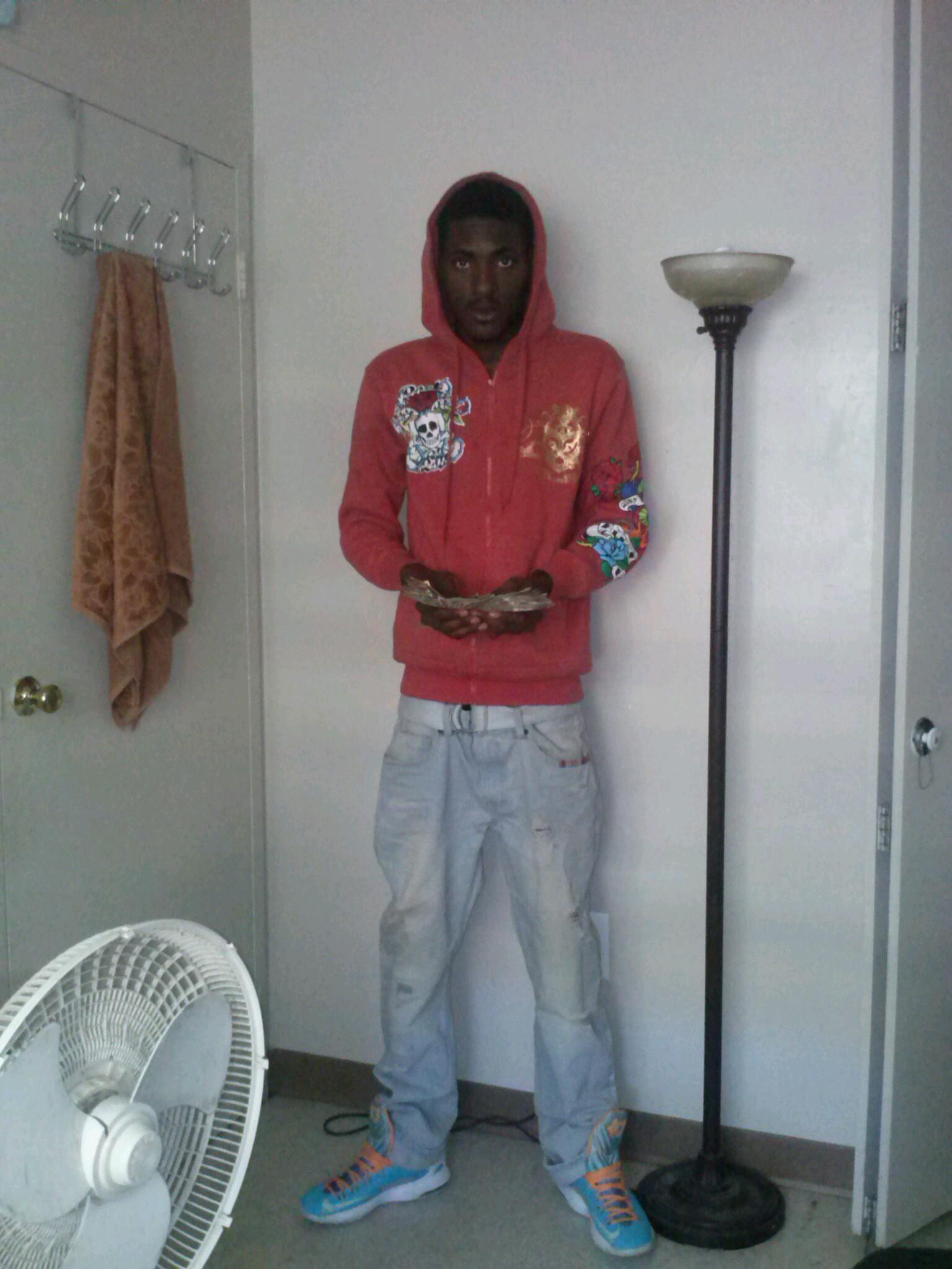 DollorsignByrd's profile picture. full Time Paper Chaser