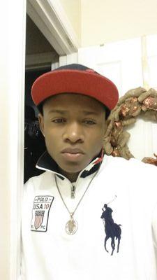 Im a Private Chef from the Arts institute of Charlotte. i can sing and i cater as well. cool dude u should get to know him.
