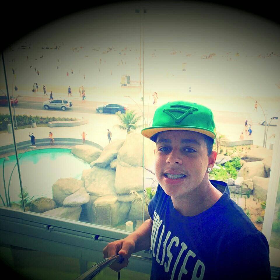 16 anos,                                                               INSTAGRAN: Ferreira_sly.                                       SNAP: Tiasferreira