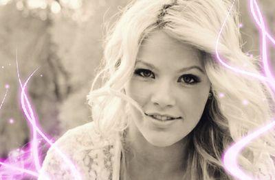 TheBrokenRhee's profile picture. Both mom and dad are gone @CorruptedRhee we need eachother more then ever. You got my back i got yours.