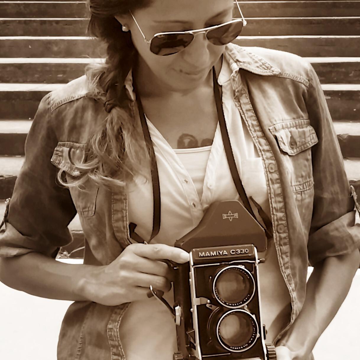 Admiro y comparto lectura, mūsica,cine,fotografīa y arte.