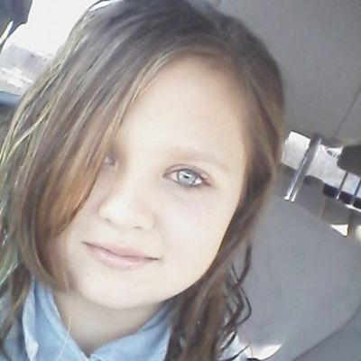 YouTube:  spotlight girl haters gonna hate so love your self 3