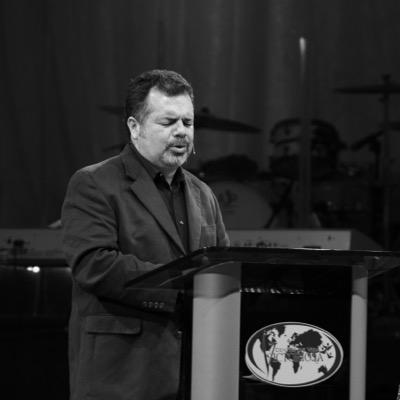 carlos_rincon3's profile picture. Seguidor de Jesús, esposo, padre, amigo, pastor, y líder. Mi pasión es usar la Biblia para ayudarte a vivir una vida victoriosa