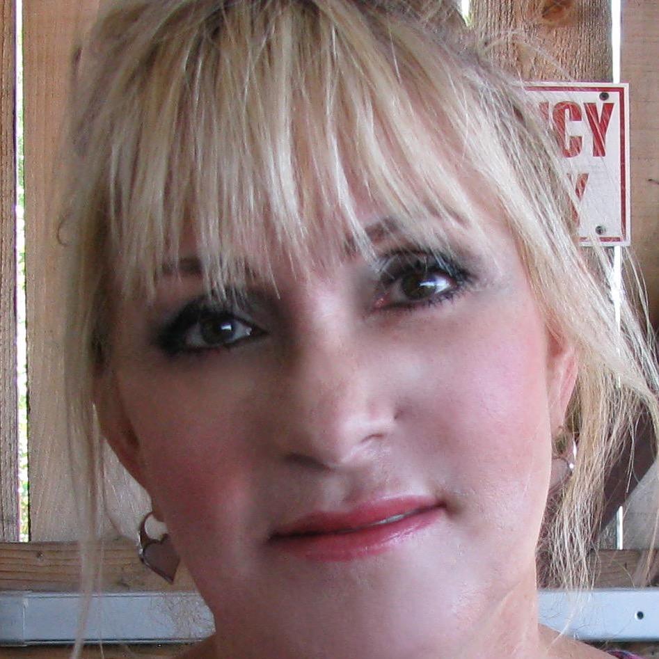 JHU grad Physician Assistant-self-employed, aesthetics & injections specialist, loves living in SoCal