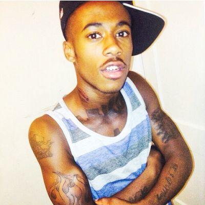 Follow Back  And FMOIG @Cruddy__fox  New To This Twitter Shit