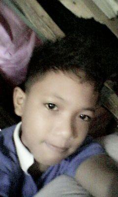 I love people who love me....Just Follow.me guys....
