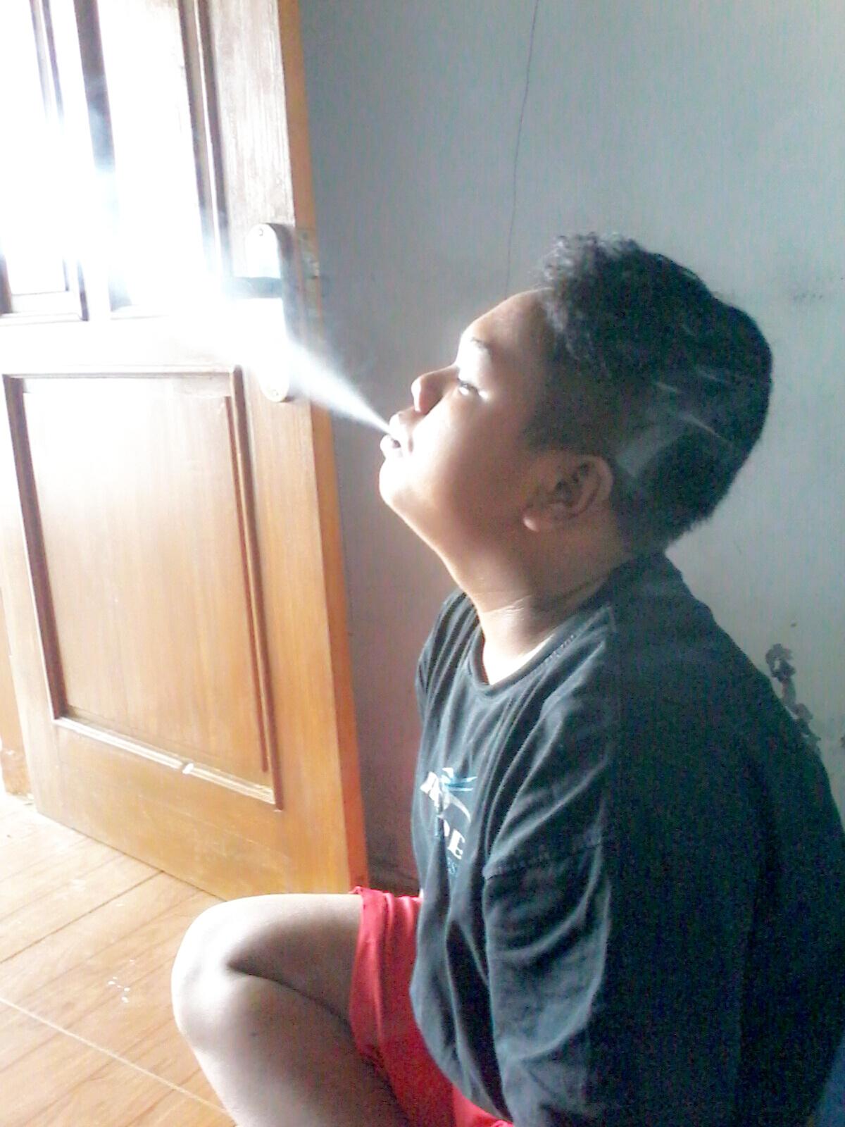 sahabat cuma dongeng