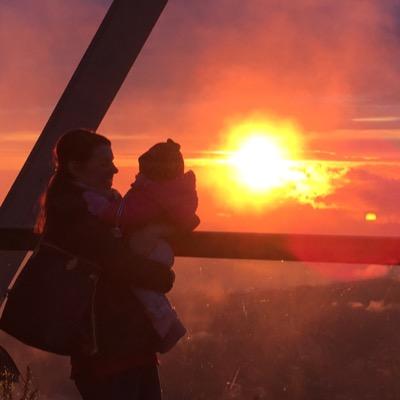 Bon_Fisher's profile picture. I'm not like a regular mom, I'm a cool mom.