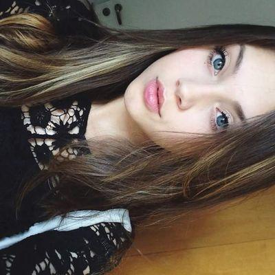 sophiisabela's profile picture. a ciência ainda não nos provou se a loucura é ou não , o mais sublime da inteligência