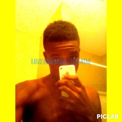 Baller
Football4Liffe
HustlerReddio
I rockz: Holli. 
            Aero. NY 87

Real.Nigga.Squad
RROD
RNFL
YRN 
We catchin bodiez in dhis bihh!!!!