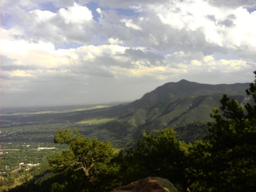 A group for hackers (or anyone interested) to do hikes in the Boulder area.