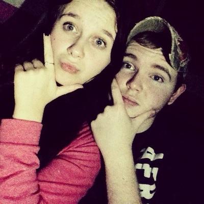 Follow and ill follow back. Taken by the best 9-12-14 @KaitynMckenzi6