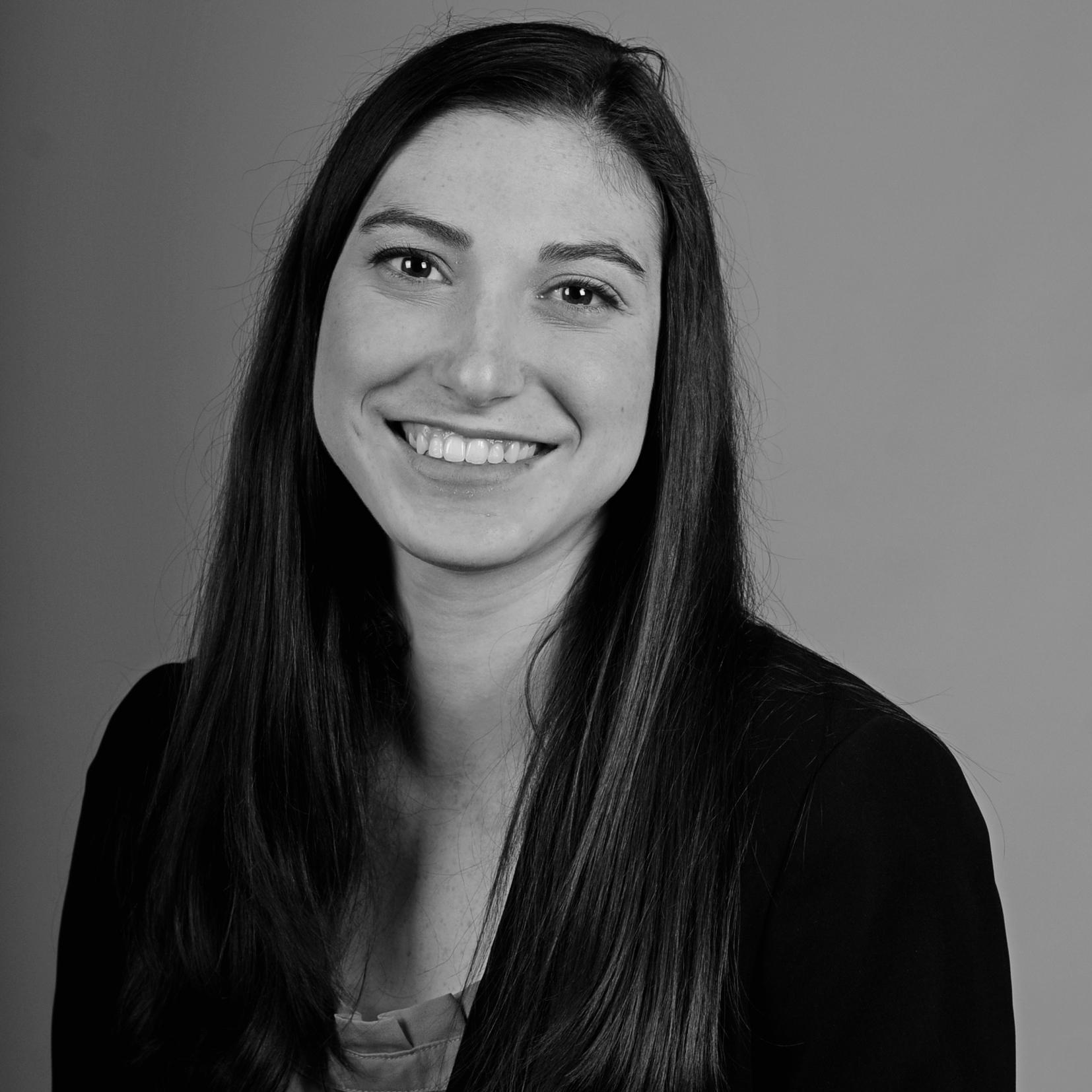 Newspaper reporter in Wilmington, NC (@HDelaCourtSN for news). Sports lover. Foodie. Proud @elonuniversity grad. You can probably find me on the beach.