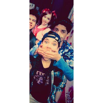 Mis idols @JossZuckerman y @HaroldAzuara ||CQFan|| Conocí a La CQ el 25/04/14. ❤ ∞.
