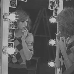 17 years old • only productive thing i've done so far is love taylor