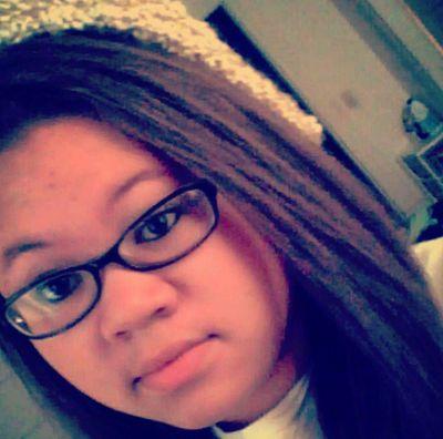 _dakine_15's profile picture. IG: @flynhawaiian_16   Kik: _Haley_98  #hawaiian #dancehula