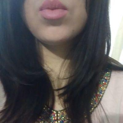 Me gusta el café tierno y las miradas bien cargadas y calientes. Publirrelacionista Mexicana.