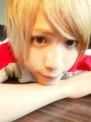 乙ゲ基本◎　テニプリテニミュ   声優クラスタ    最近は氷帝かな    つねくん❤