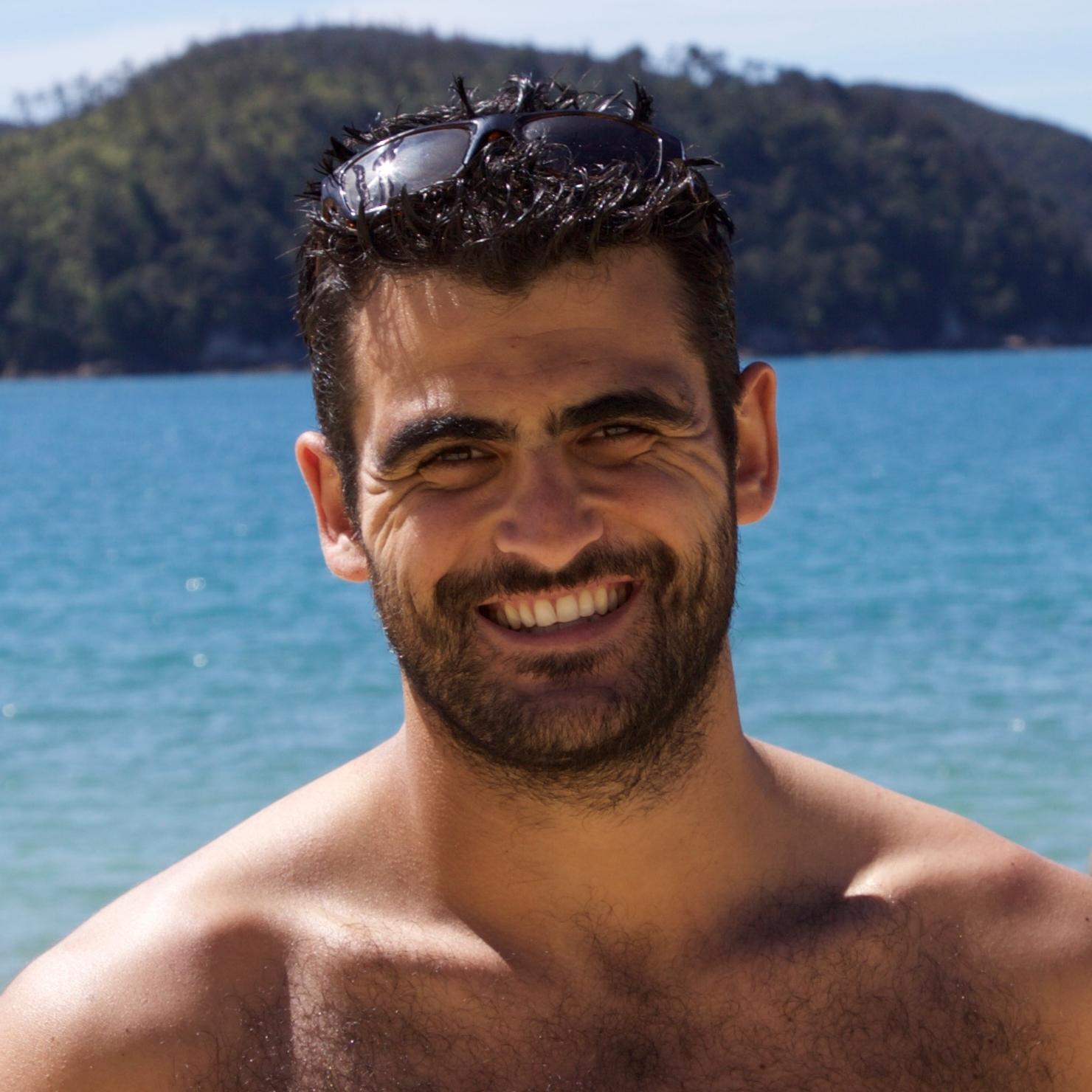 World explorer, passionate entrepreneur, dedicated brother & husband. Co-founder @ http://t.co/9J3SvXobDR