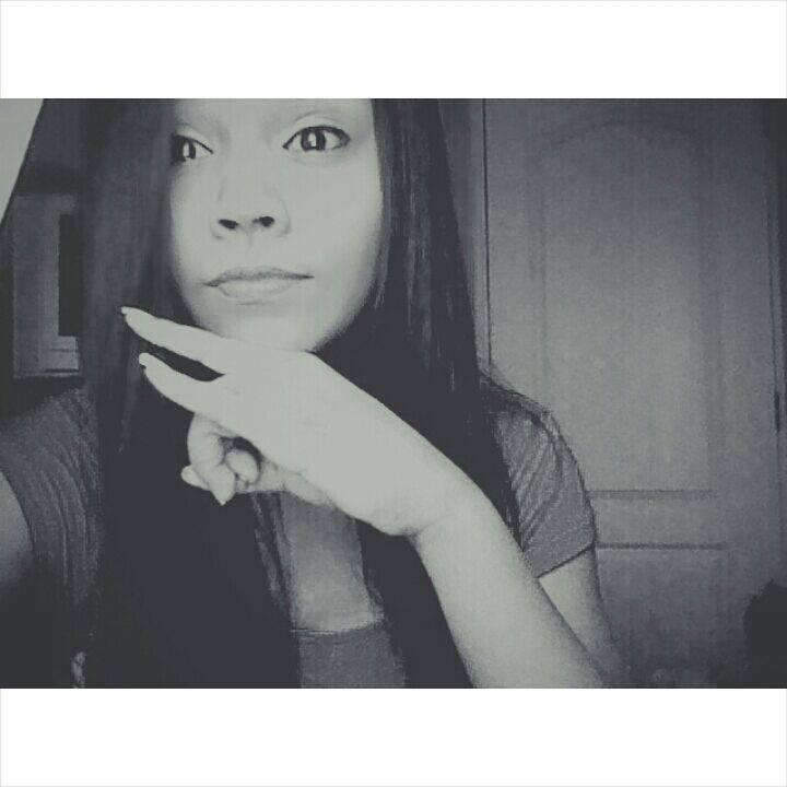 PiaHemmings_'s profile picture. I love sing ! follow me please! thanks.