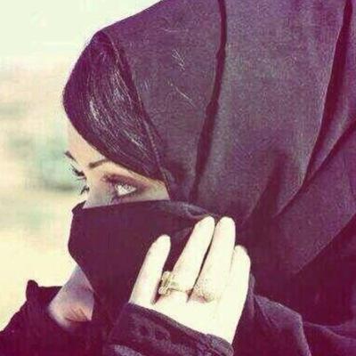 اموت بعيونك ولا هان باقيك كلّك حلا بس البلا في عيونك”
