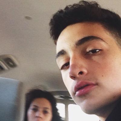 _penacolada_'s profile picture. I prefer my lemonade with sugar | JW |