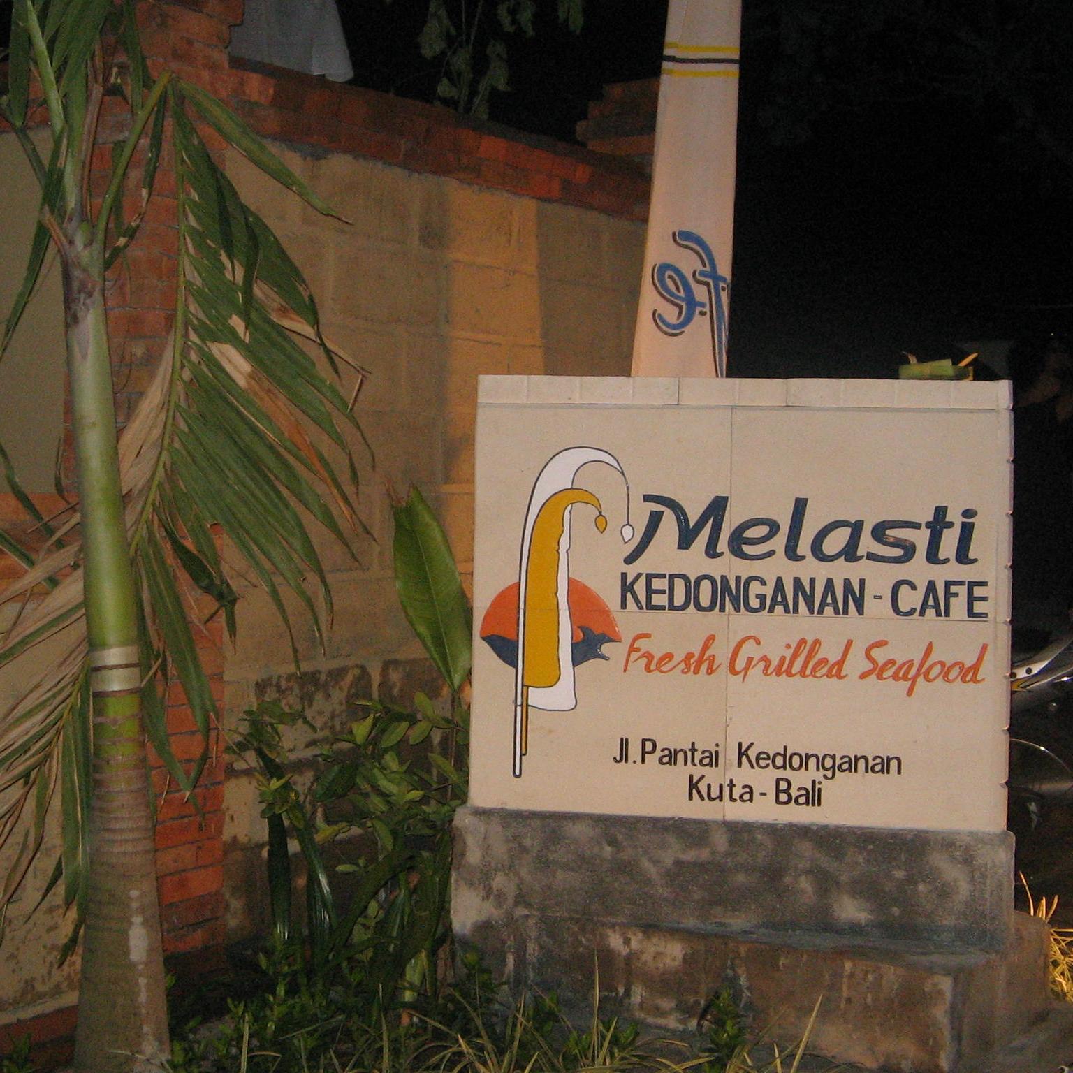 Sunset at MELASTI cafe KEDONGANAN get different felling for you dinning.