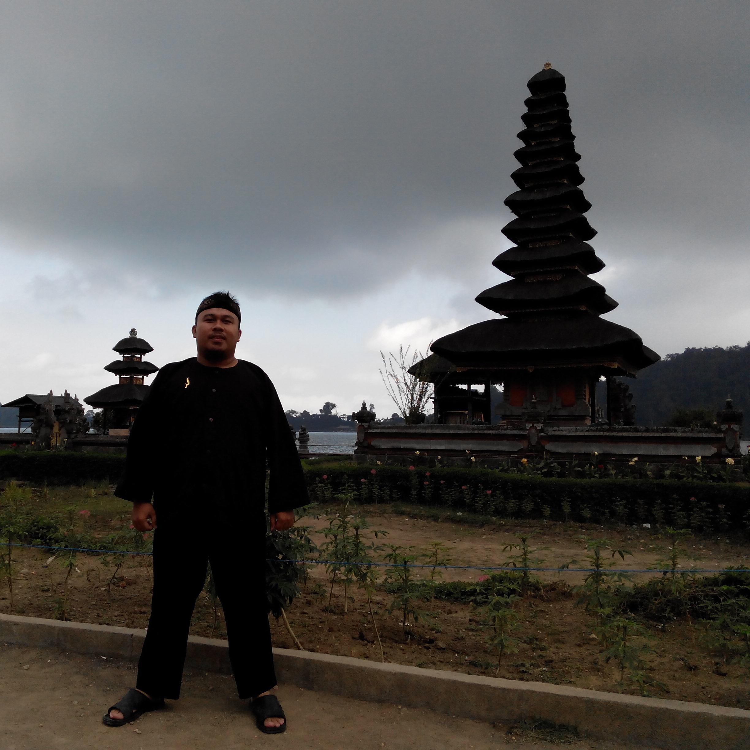 ekaadipurwa's profile picture. 