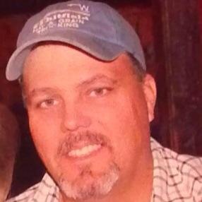 Catastrophic insurance adjuster. Married to a beautiful lady (very lucky). Four kids and two grandsons, love God, family, & USA #1 fan of the Sooners!!