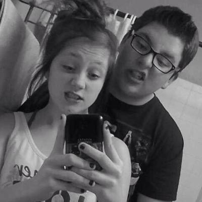 i love avengedsevenfold and airsoft!!! i also love my girlfriend @megansmilezz shes beautiful