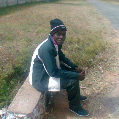 bumhira17's profile picture. 