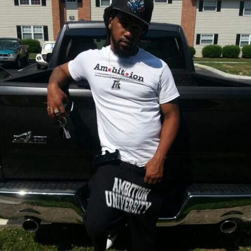 Laid back type of nigga... Gettn rich is my goal!