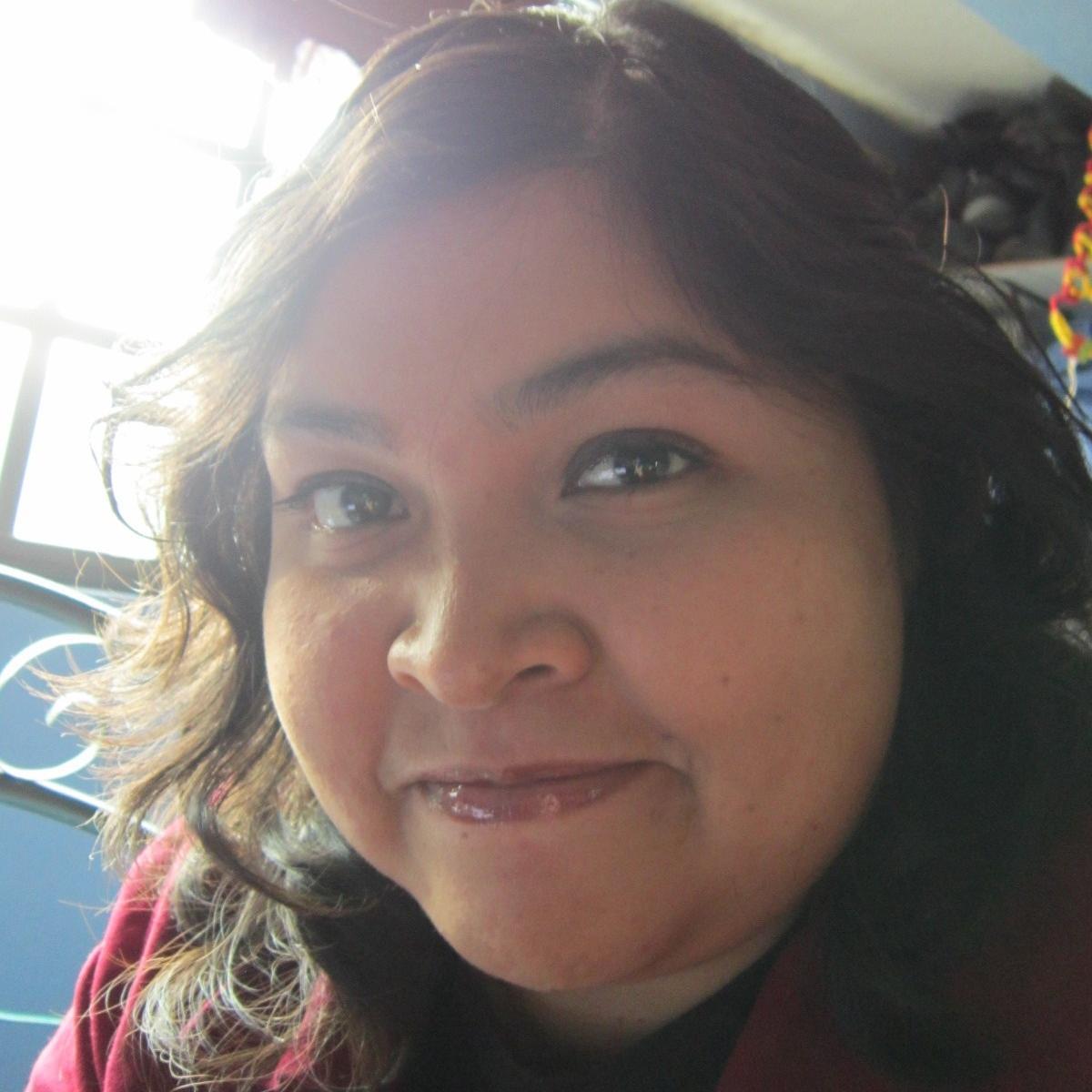 Educadora Musical, directora coral, gamer de corazón, amante de los juegos de rol.