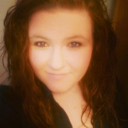 20 years young! A momma to my lil princess, Leah! Girlfriend to my amazing boyfriend, Half Truck! I love my life!!!