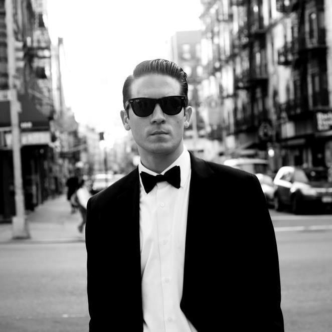 *Not affiliated with G-Eazy* Tweeting pictures and lyrics by G-Eazy