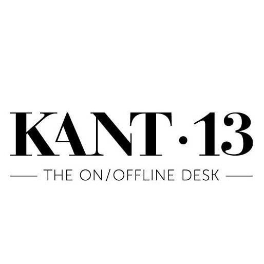 On- & offline desk full of creatives and digital dodgers.