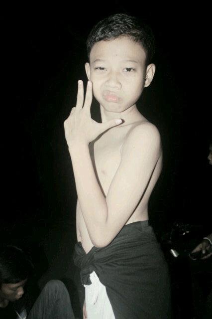 Pandangin suatu hal yang unik :)