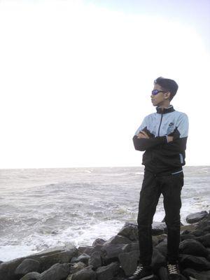 muhammadismi22's profile picture. Rayakanlah setiap hari dalam hidupmu karena sesungguhnya hari esok akan datang sangat cepat :)