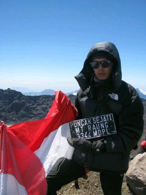 #Blacktrail adventure #trashbag community #huruhara adventure #jatim backpacker.  My trip My life My adventure
