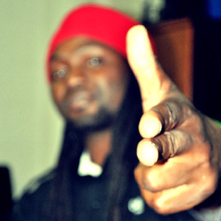 Dancehall Reggae selector(Foundation Sound,South Africa.)

Graphic design fonzografix