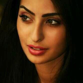 ‏‏‏‏عشرينيه ‏جديده بتويتر ادور علاقه حب وحنان ، احب الهداياً جداً ويفتني الكاش اللي مايرفض لي طلب، اللي مو كاش ومو راعي بطايق وتحويل لايجي يترجاني بالخاص