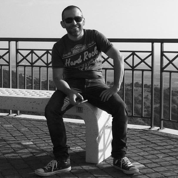 Genio, miliardario, playboy, filantropo